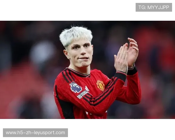 曼联高层密集会谈，冬窗策略逐步明朗，曼联高层人员